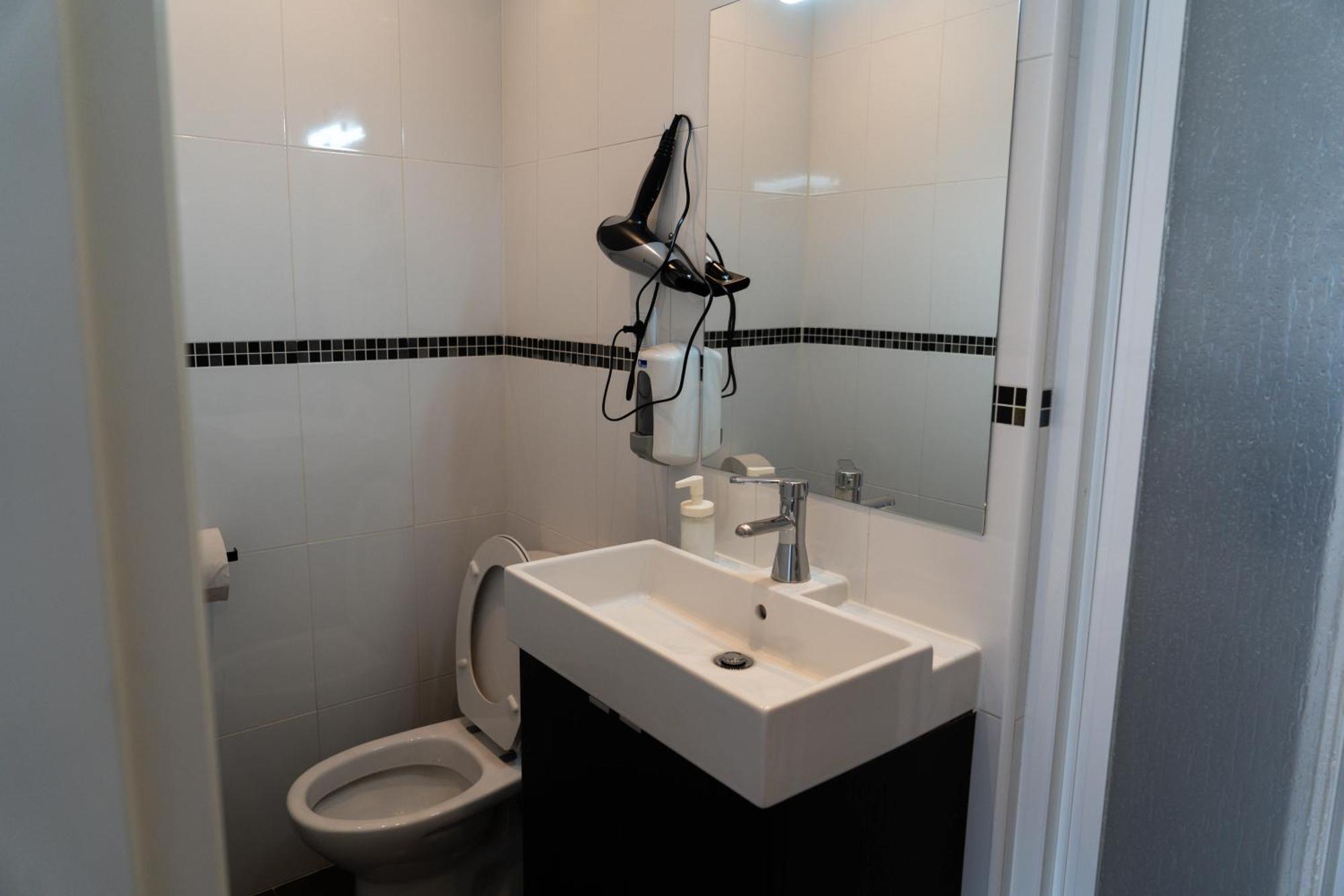 Onefam Albergue *